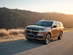 2025 Lincoln Navigator Black Label Exterior Sunrise Copper